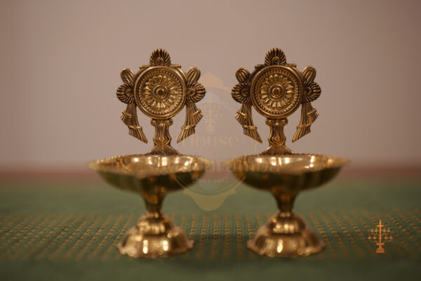 Divya Shankh Chakra Diya Set – Solid Brass Sacred Twin Lamps (Set of 2)