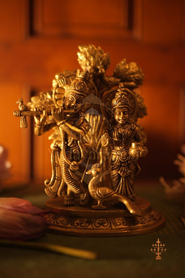 Radha Krishna Under Tree Statue- Vrindavan Leela