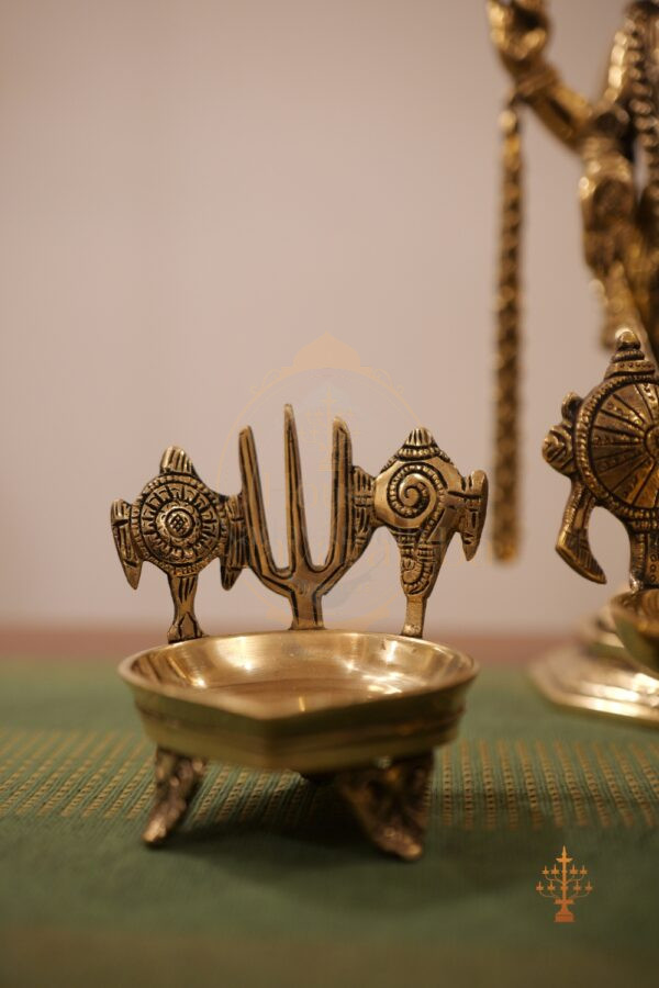 Shankh Chakra Namah Diya- Small