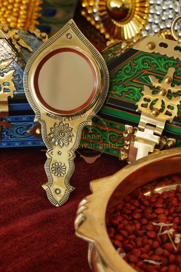 2.85-inch Aranmula Heritage Handheld Kannadi- Handle Model