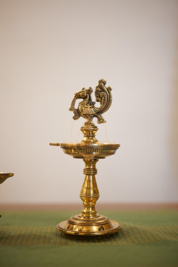 Premium One Wick Deepam – Super Finish Solid Brass Pooja Lamp